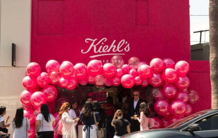 Kiehl’s Brings CollaShot Plump Serum to Life With a Venice Beauty Pop Up
