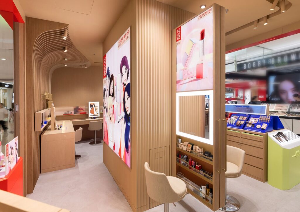 MAKE UP FOR EVER Opens an Interactive Beauty Counter at Changsha Wangfujing