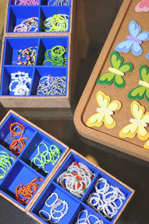 Urban Outfitters Welcomes Boulder Students With a Custom Birkenstock Charm Bar