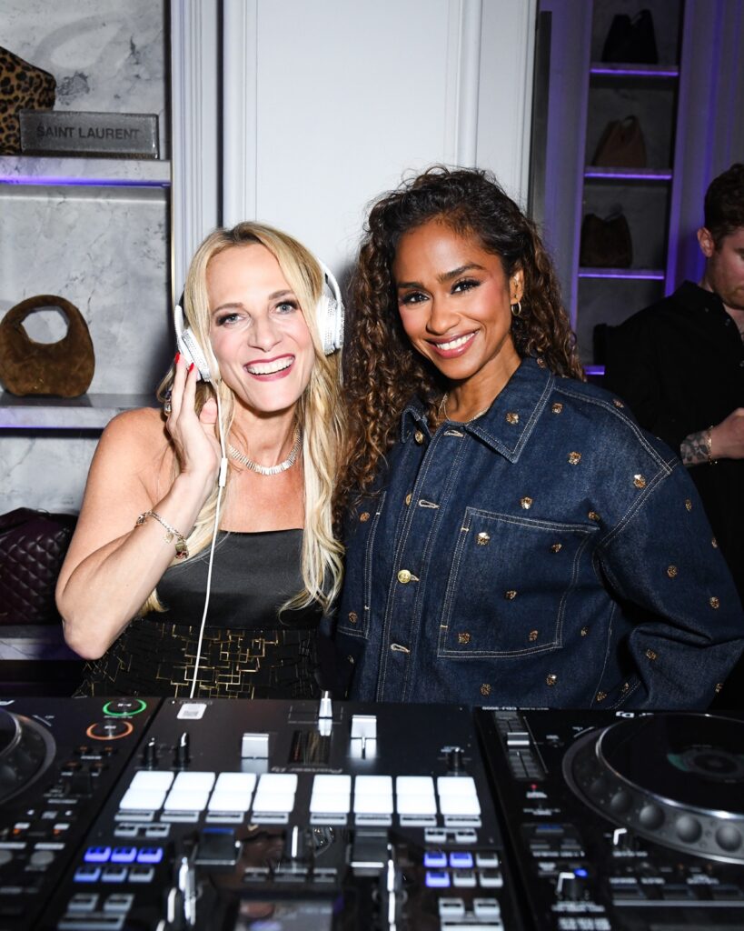Tracy Margolies, Vashtie Kola