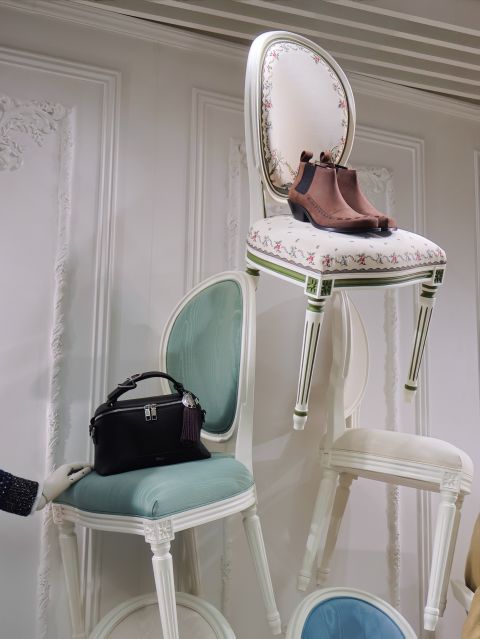 ACIERTA — Boutique visual-merchandising engineering, image 2