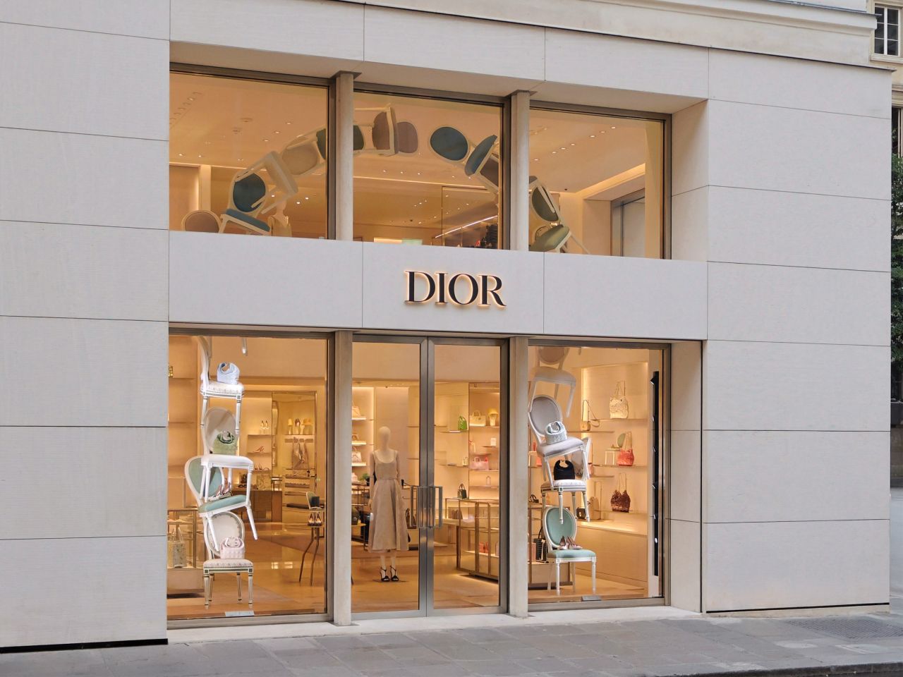 ACIERTA — Boutique visual-merchandising engineering, image 5