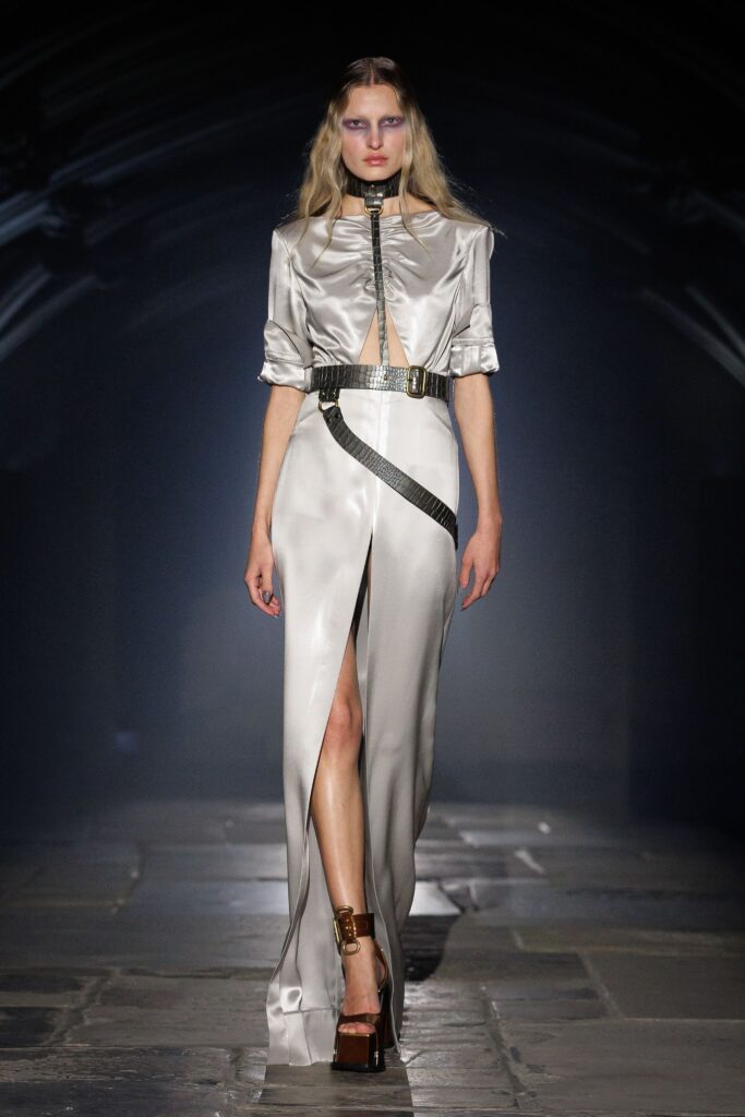 Alexander McQueen Spring/Summer 2027 runway look 06
