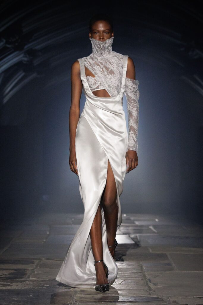 Alexander McQueen Spring/Summer 2027 runway look 08