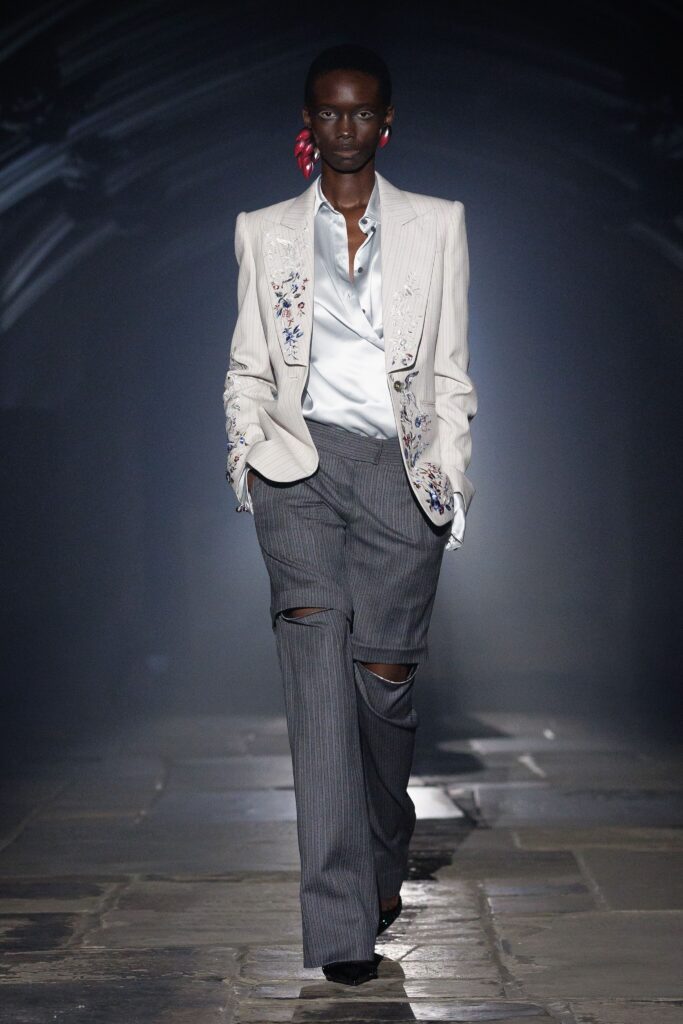 Alexander McQueen Spring/Summer 2027 runway look 20