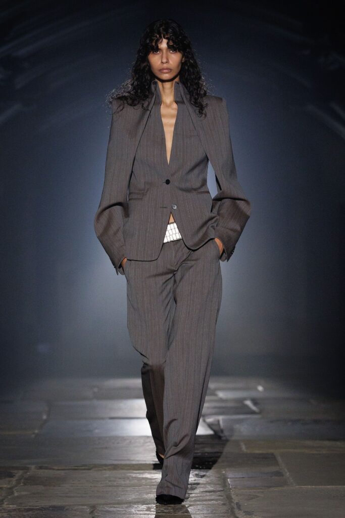 Alexander McQueen Spring/Summer 2027 runway look 24