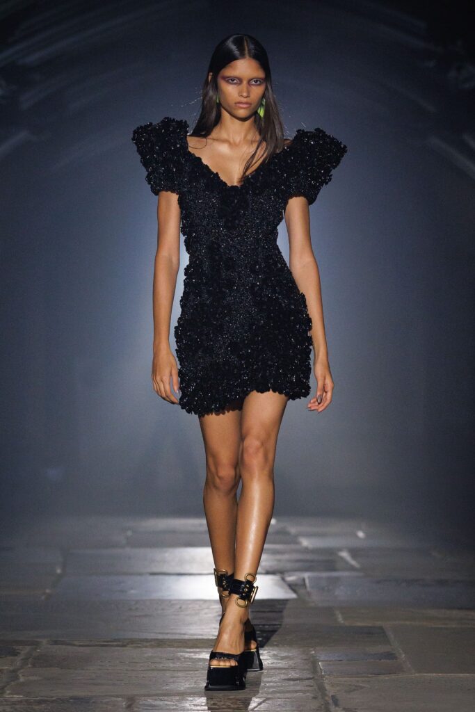 Alexander McQueen Spring/Summer 2027 runway look 32