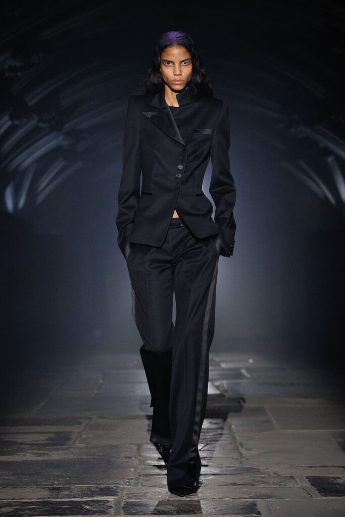 Alexander McQueen Spring/Summer 2027 runway look 33