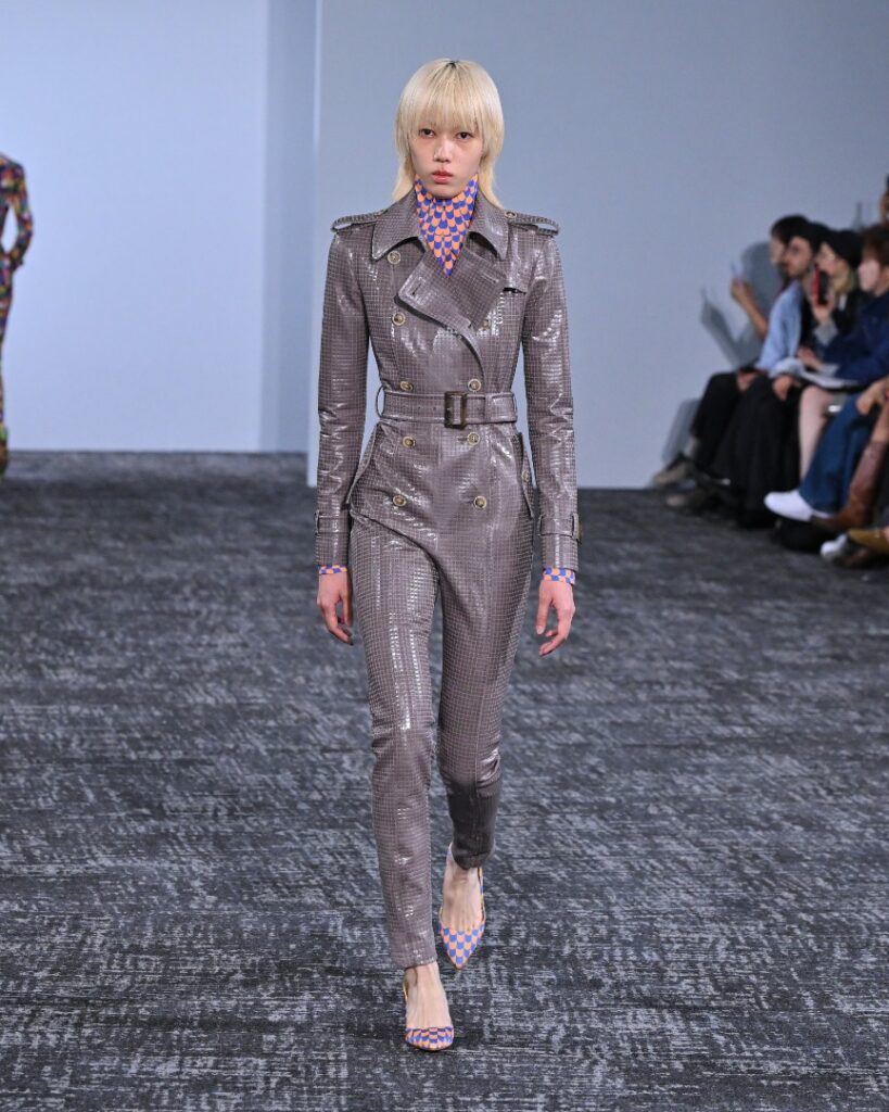ANREALAGE Spring/Summer 2027 runway look 07