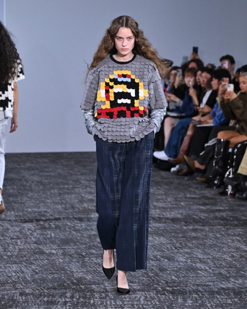 ANREALAGE Spring/Summer 2027 runway look 11
