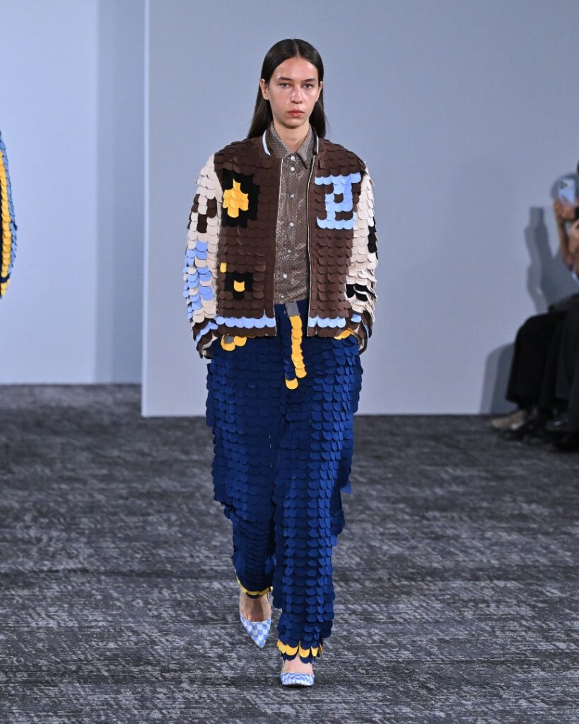 ANREALAGE Spring/Summer 2027 runway look 14