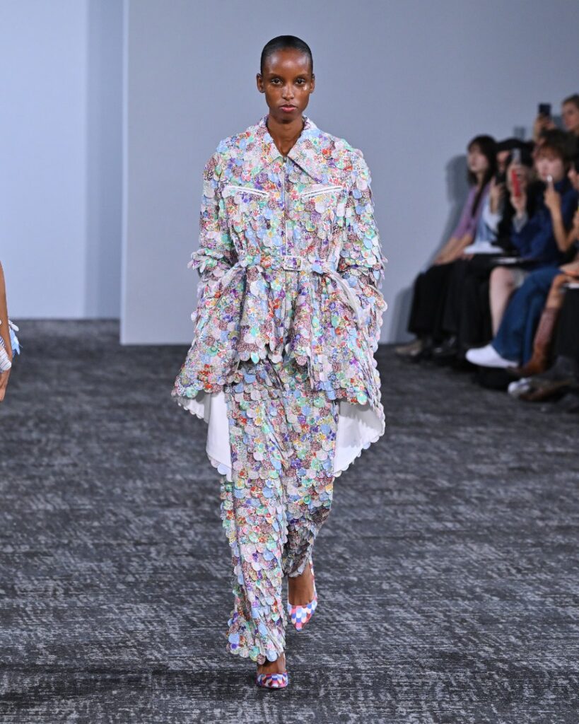 ANREALAGE Spring/Summer 2027 runway look 22
