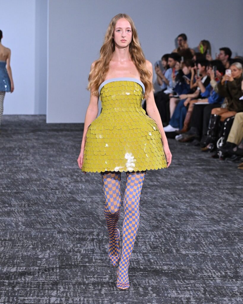 ANREALAGE Spring/Summer 2027 runway look 29