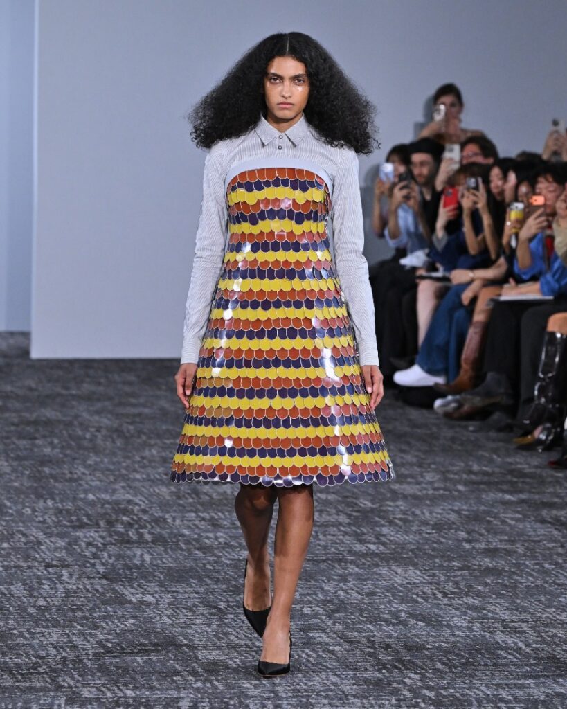 ANREALAGE Spring/Summer 2027 runway look 30