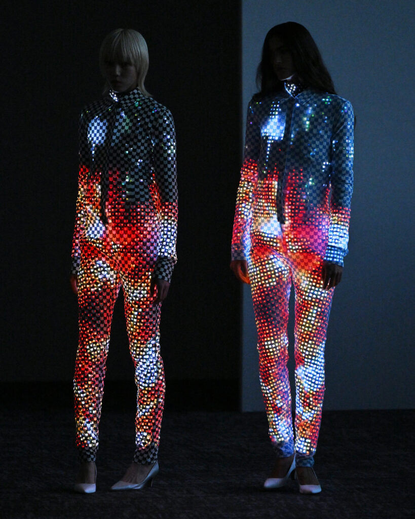 ANREALAGE Spring/Summer 2027 runway look 34