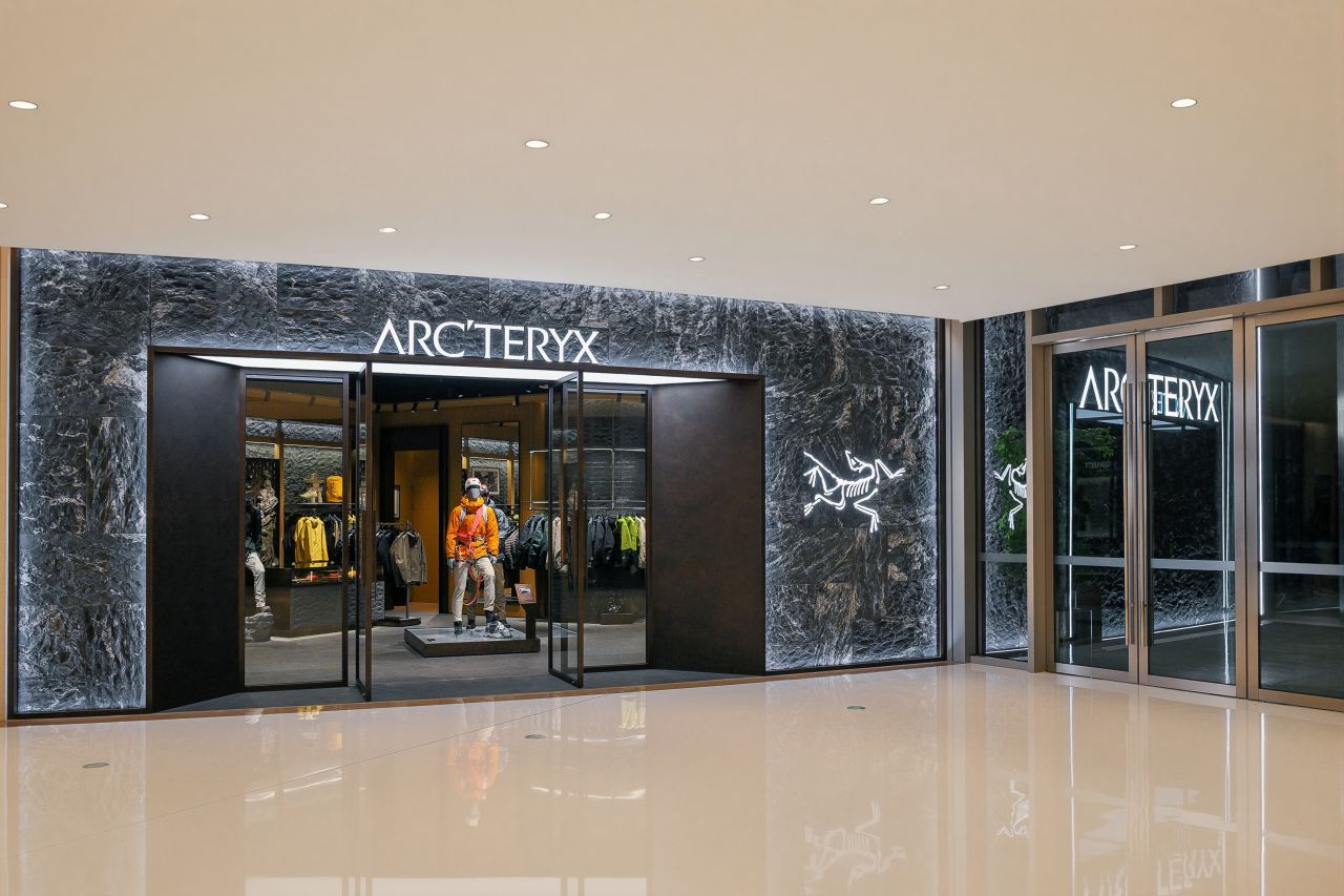 Arc'teryx Nanchang store interior, photo 2