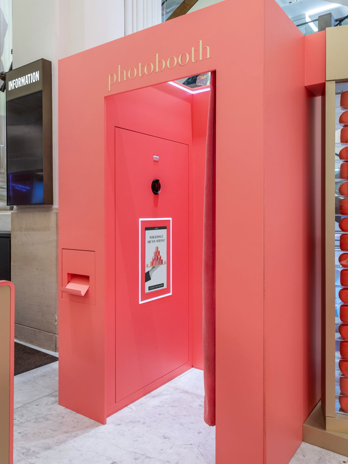 Armani Beauty Dolci Blush installation at Selfridges London, photograph 3