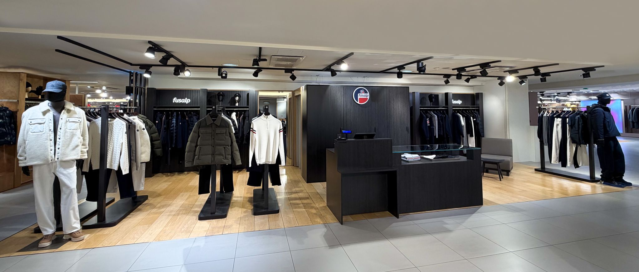 Wide view of Fusalp’s new Galeries Lafayette Paris Haussmann space