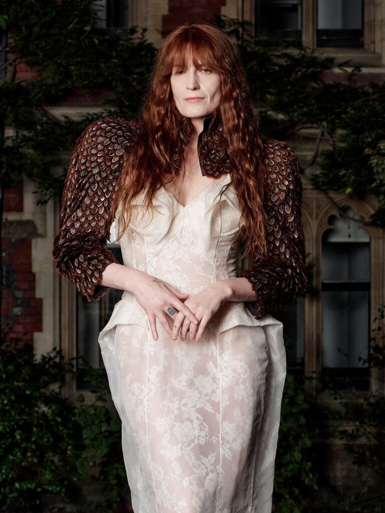 Guests at the Alexander McQueen Spring/Summer 2027 show in London — image 2