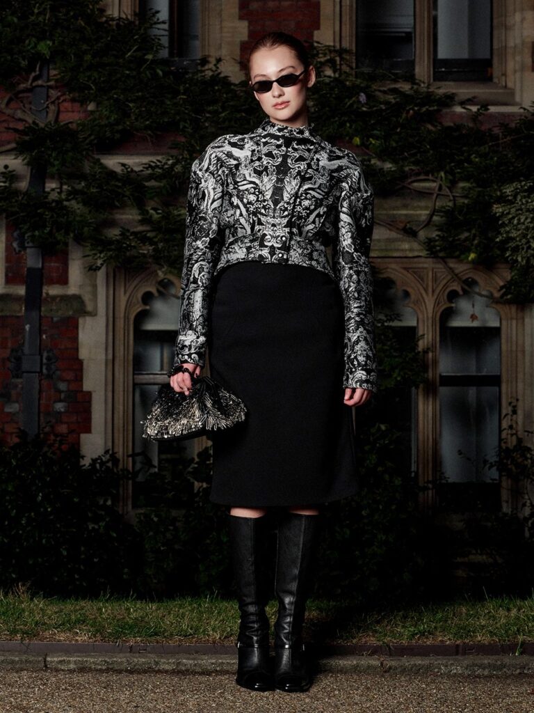Guests at the Alexander McQueen Spring/Summer 2027 show in London — image 4