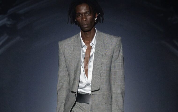 Alexander McQueen and Huntsman Put Savile Row Bespoke on the SS27 Runway