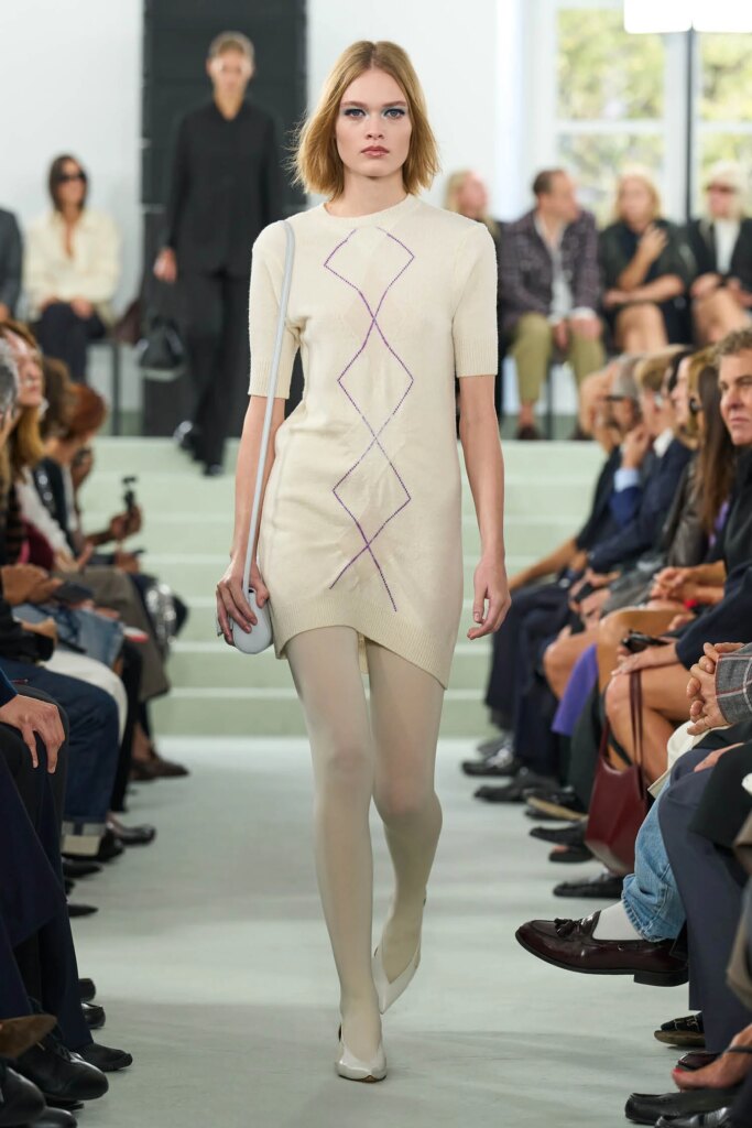 Jil Sander Spring/Summer 2027 runway look 06