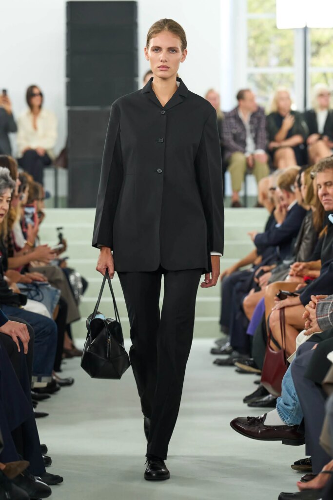 Jil Sander Spring/Summer 2027 runway look 07