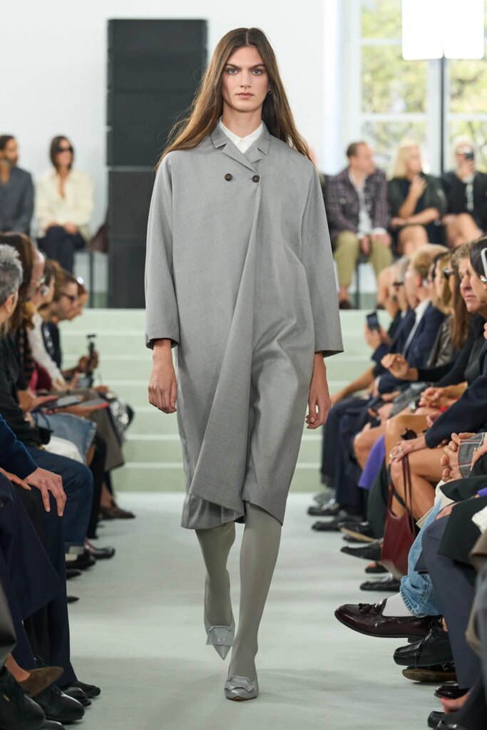Jil Sander Spring/Summer 2027 runway look 15