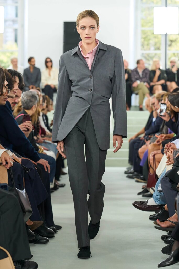 Jil Sander Spring/Summer 2027 runway look 22