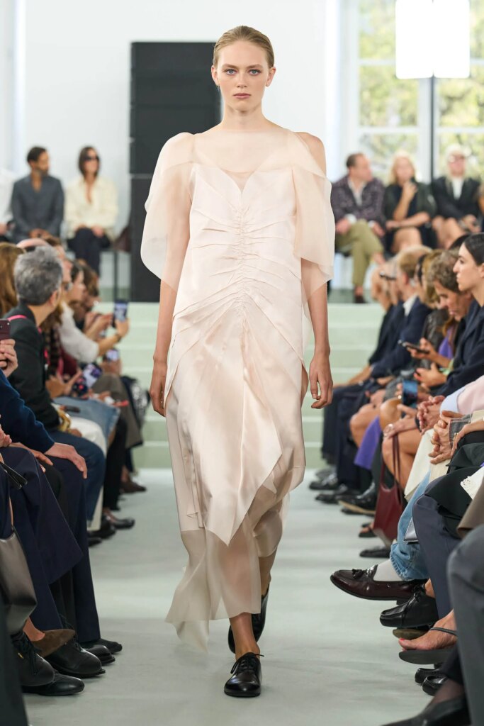 Jil Sander Spring/Summer 2027 runway look 25