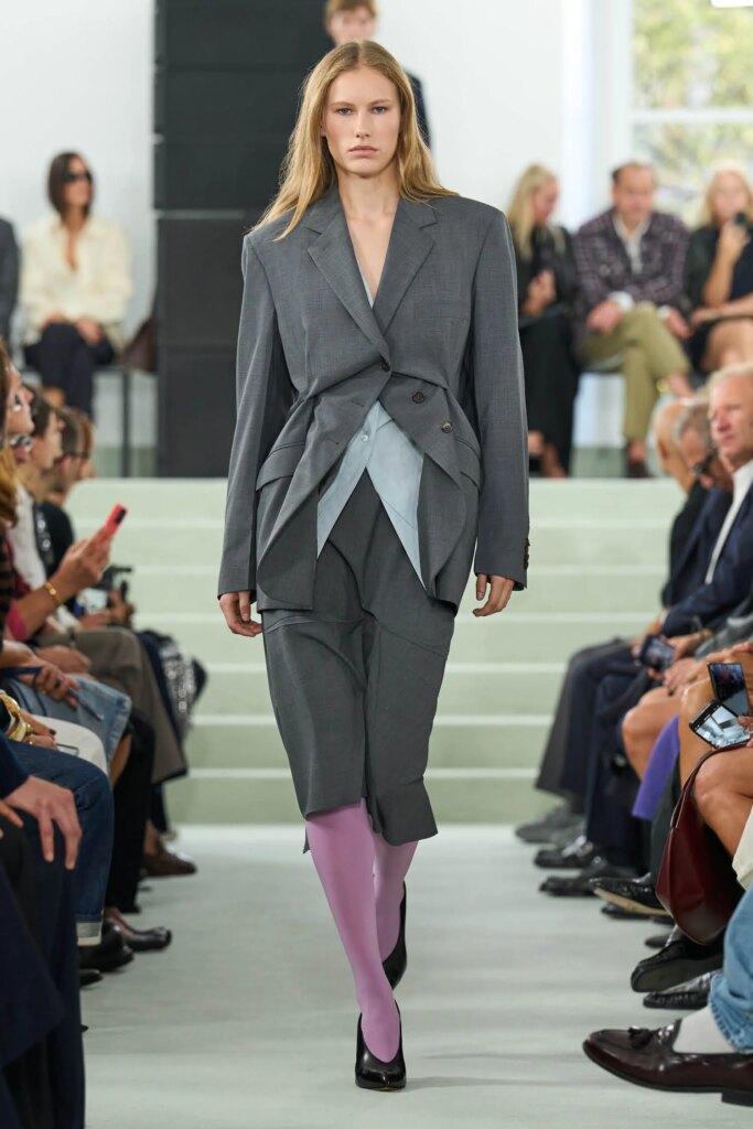 Jil Sander Spring/Summer 2027 runway look 35