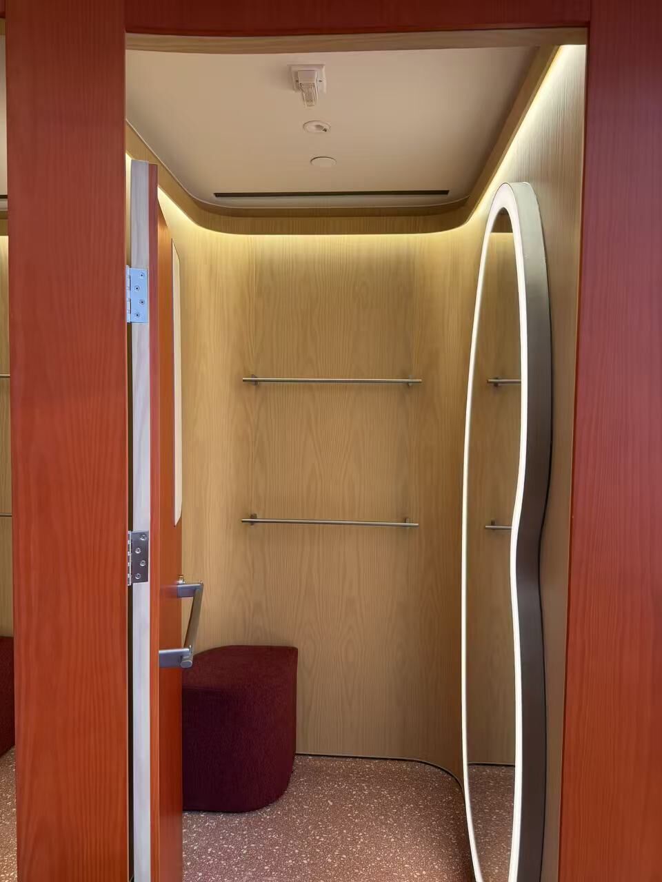 lululemon Hysan Place store in Hong Kong, view 5