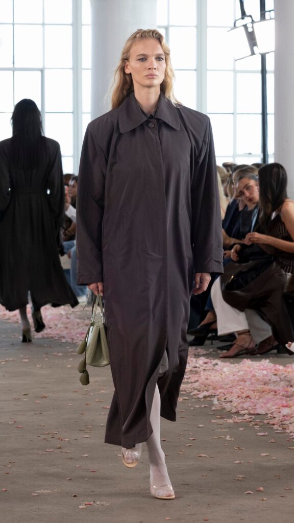 Magda Butrym Spring/Summer 2027 runway look 18