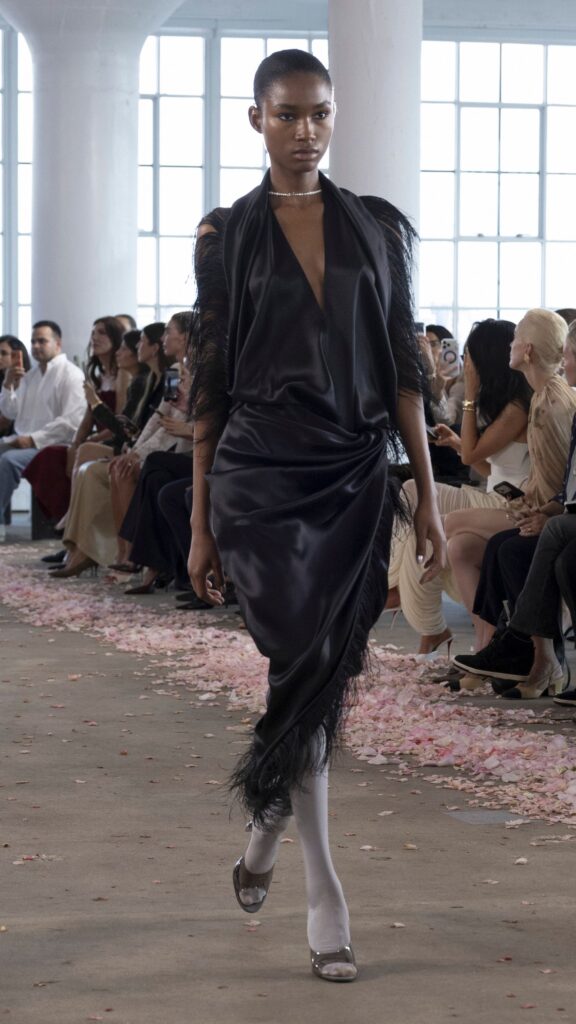Magda Butrym Spring/Summer 2027 runway look 25