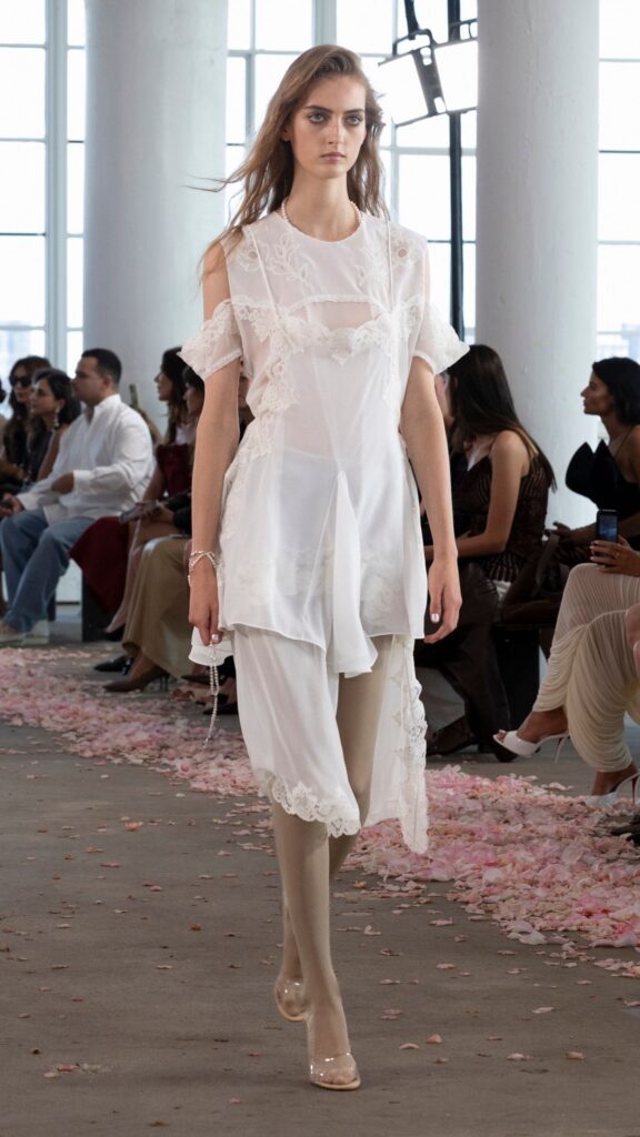 Magda Butrym Spring/Summer 2027 runway look 30