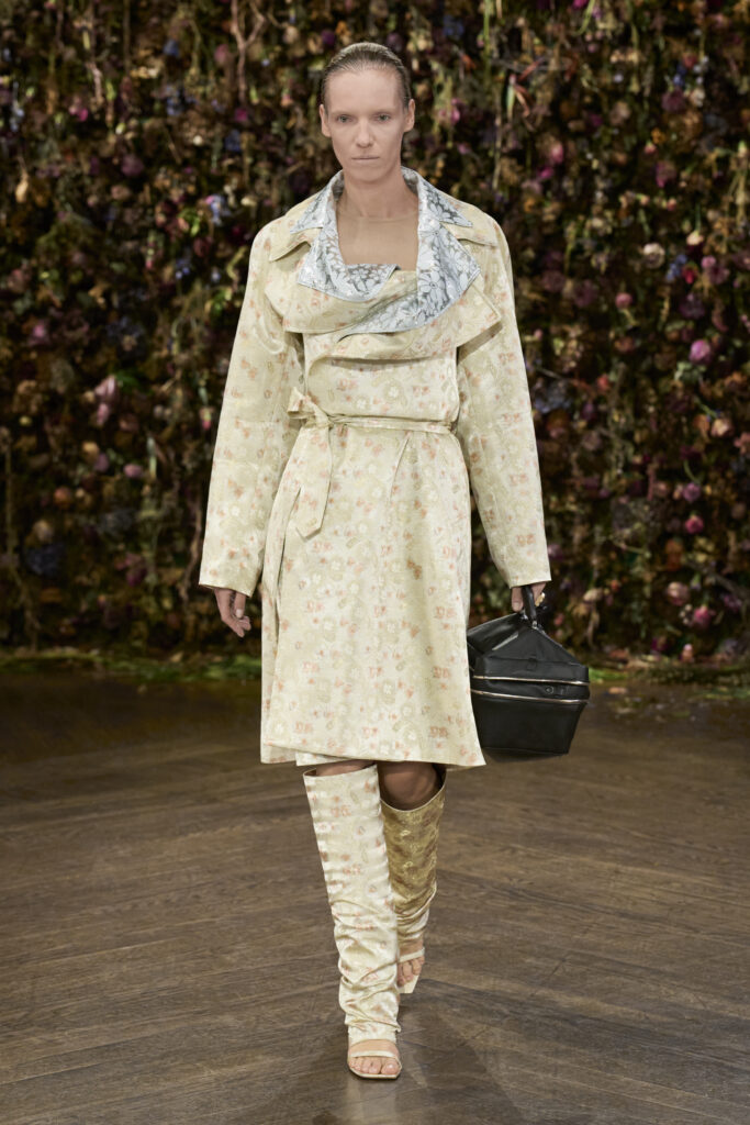 Maison Margiela Spring/Summer 2027 runway look 03