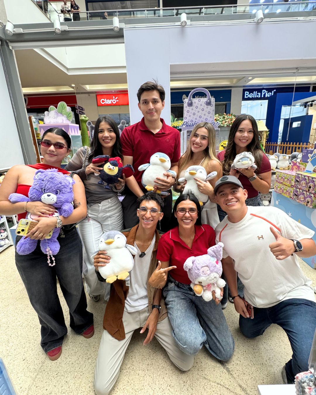 MINISO island-format opening at La Estación in Ibagué — image 3