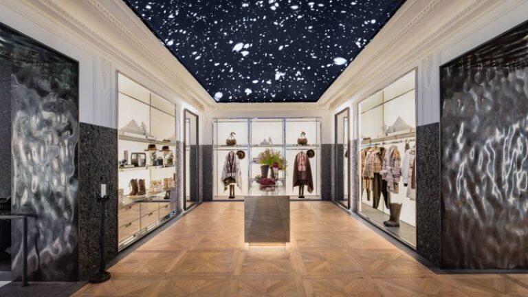 Moncler Fifth Avenue flagship in New York — store view 2