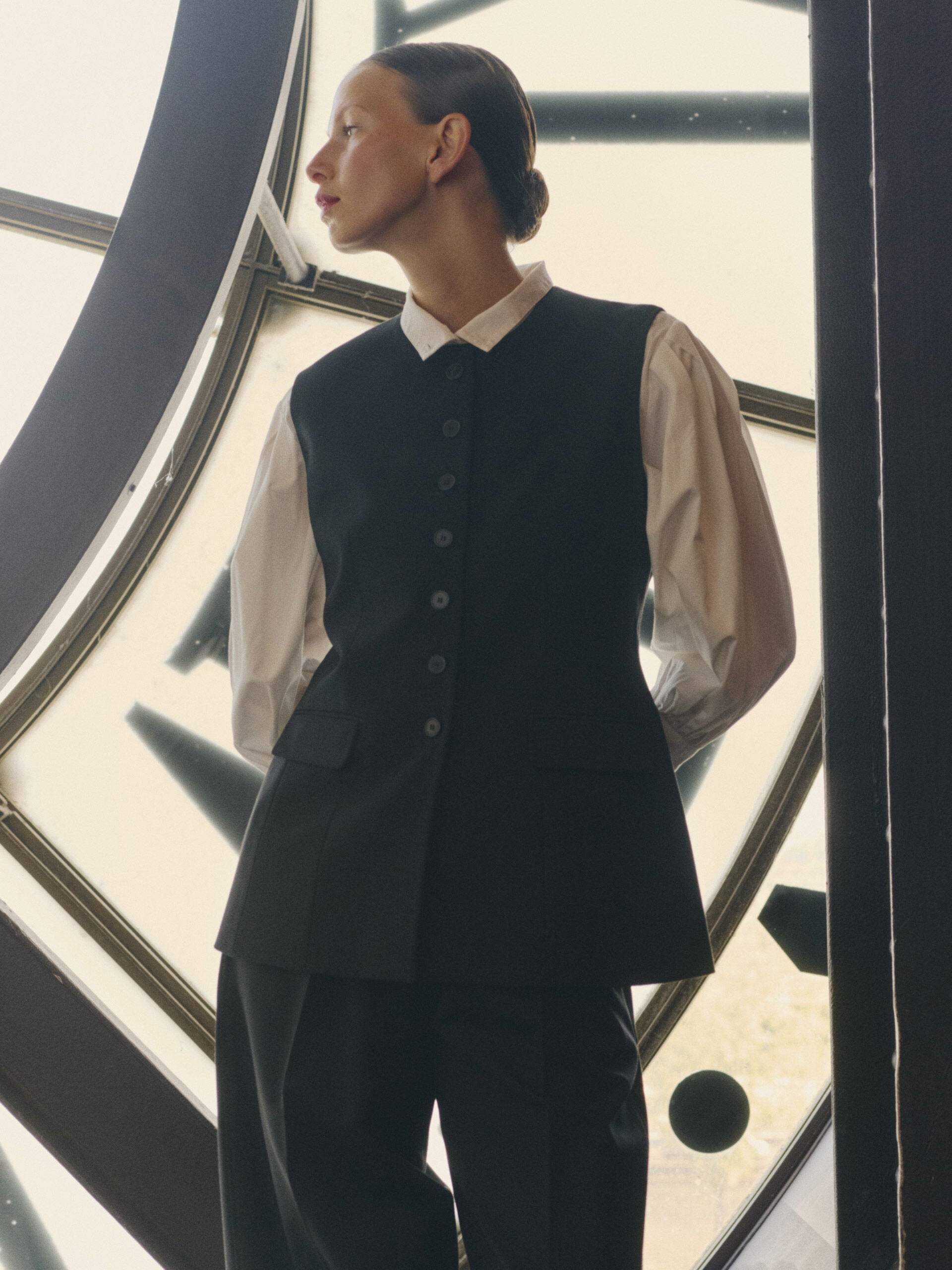 Third fashion look from the Monoprix and Musée d'Orsay collection