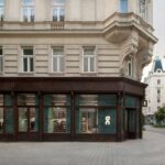 On Vienna Neubaugasse store — photograph 1
