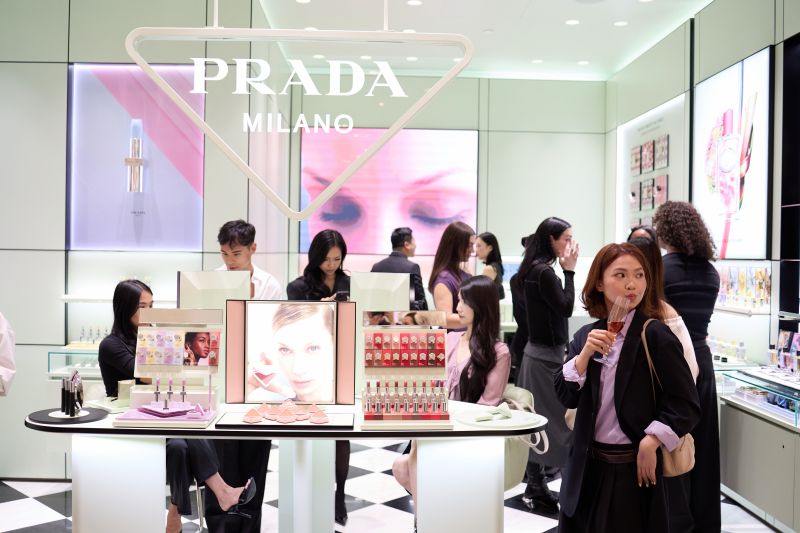 Prada Beauty — Holt Renfrew Vancouver beauty counter — photograph 2