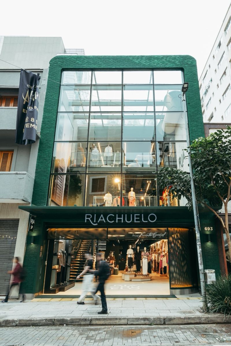 Additional view of the Oscar Freire flagship