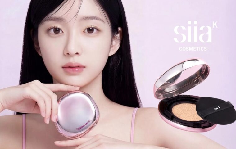 Siia Cosmetics campaign image showing a model with the brand's cushion foundation