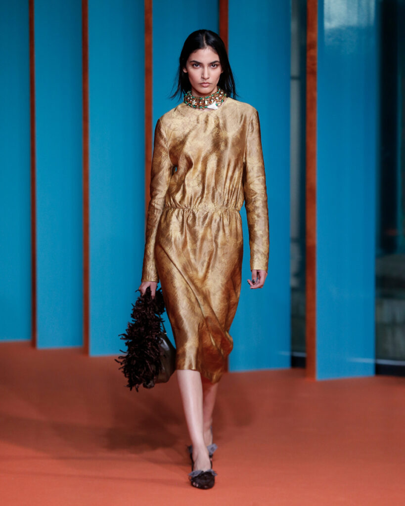 Tory Burch Spring/Summer 2027 runway look 07