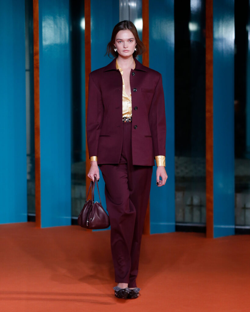 Tory Burch Spring/Summer 2027 runway look 21