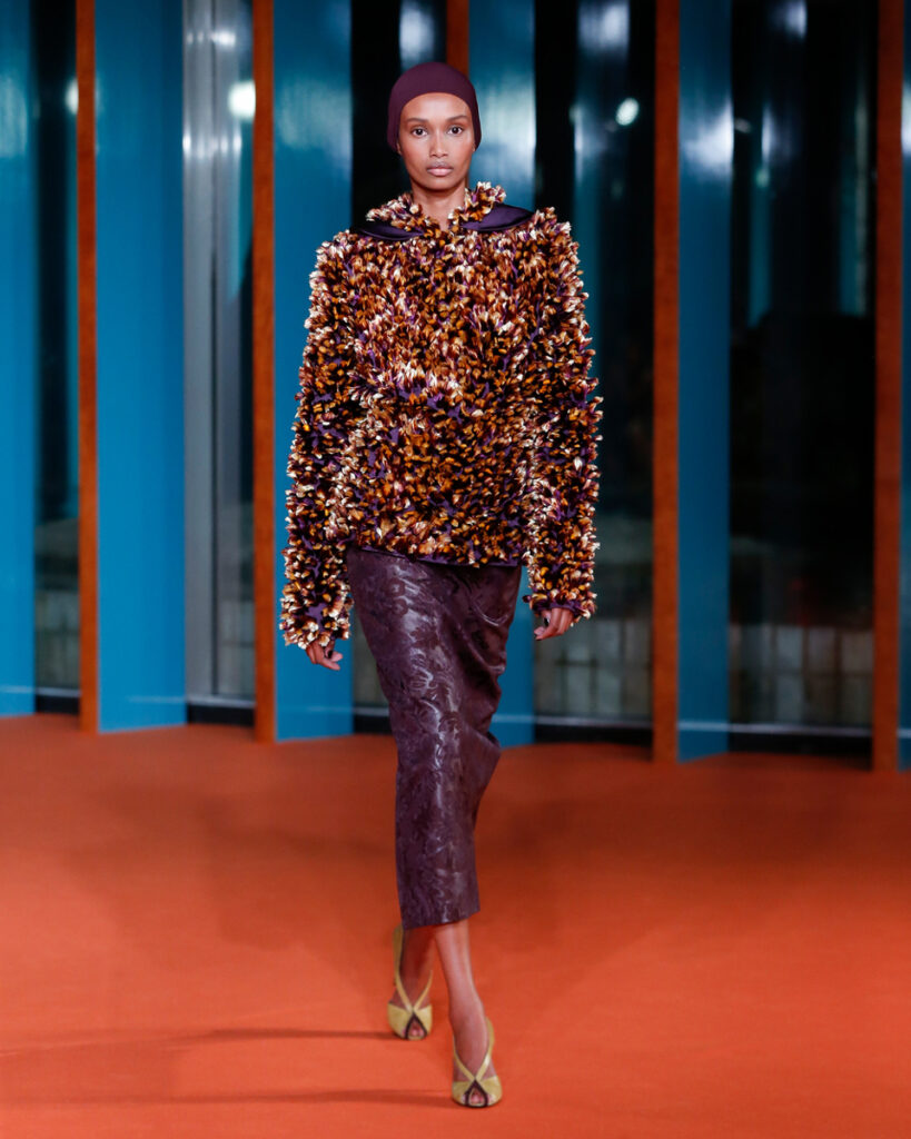 Tory Burch Spring/Summer 2027 runway look 33