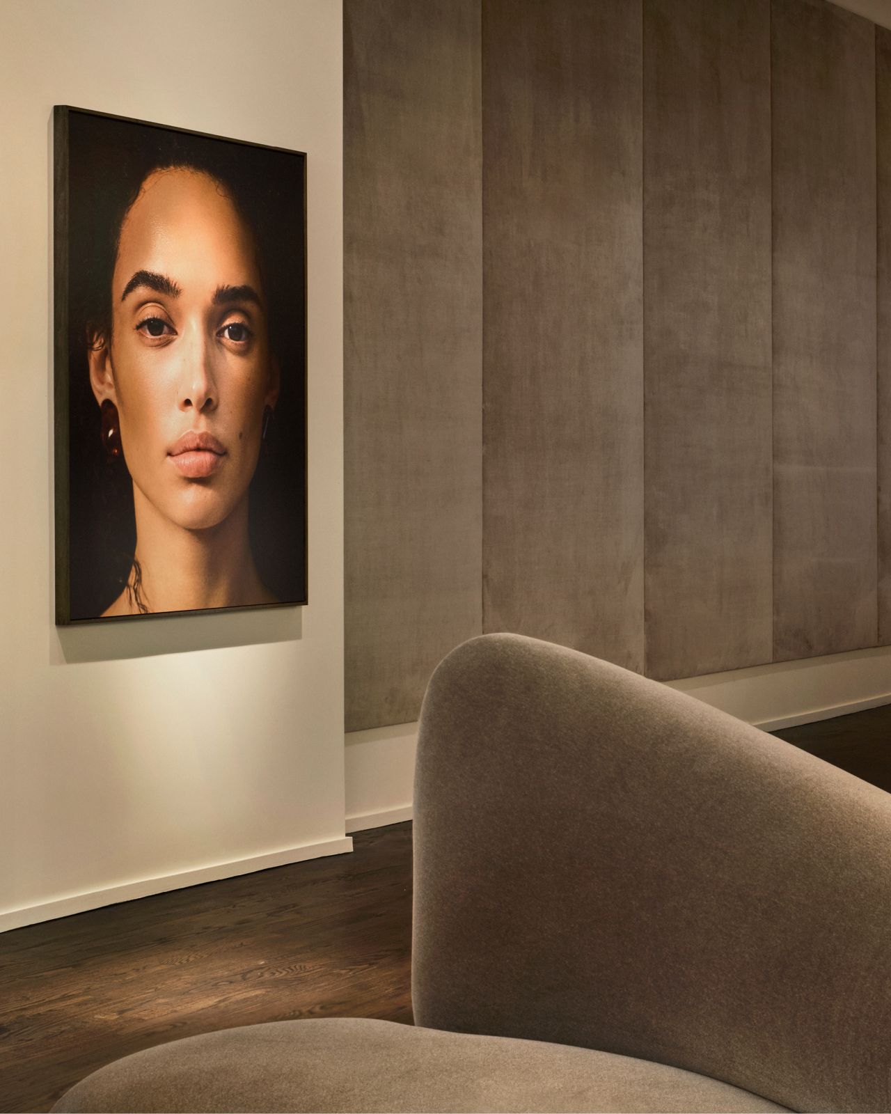 Victoria Beckham: first new york store — source photograph 4