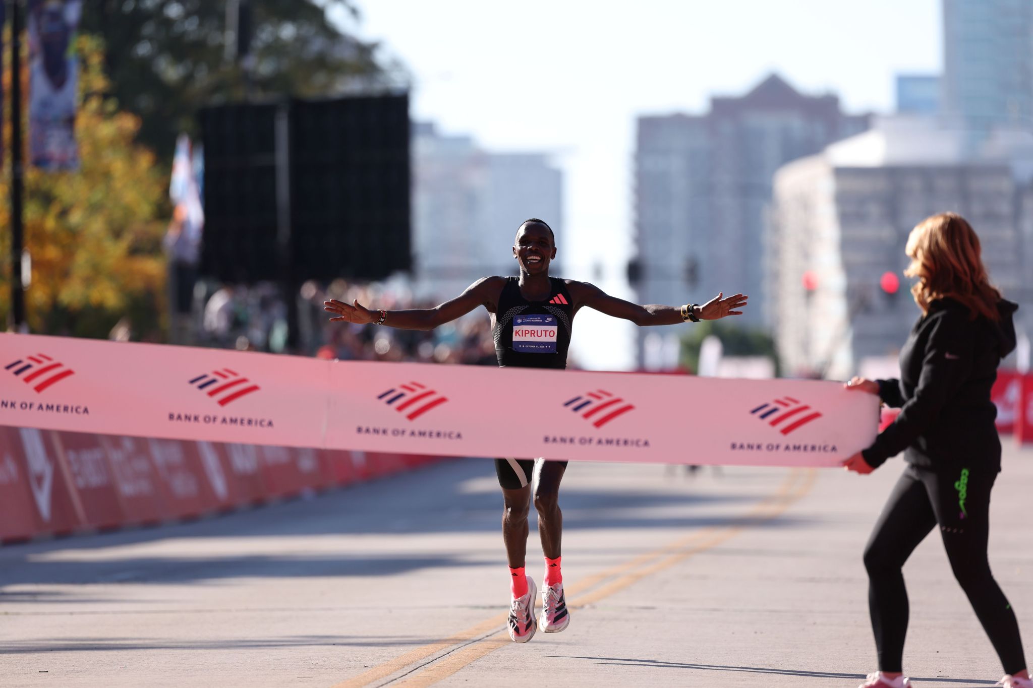 Runner approaching the Chicago Marathon finish tape