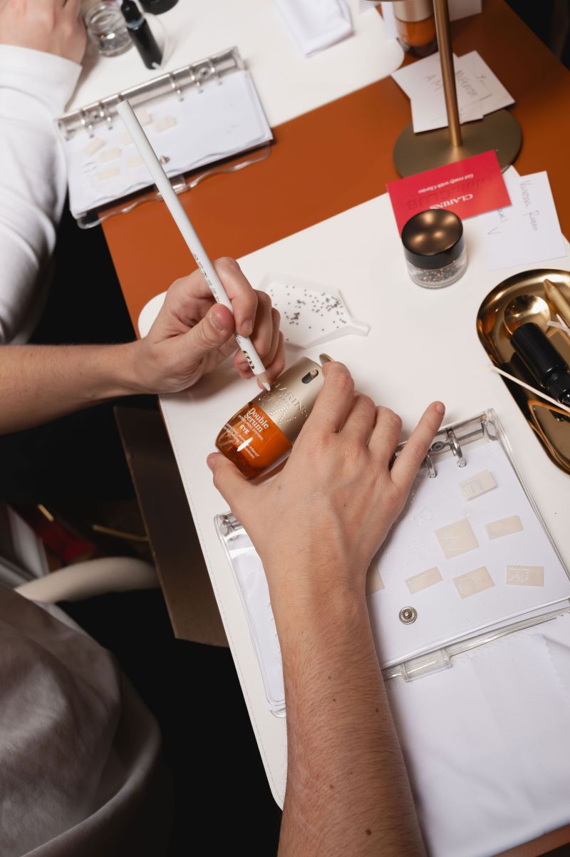 Hands-on beauty treatment at Clarins Glam Club
