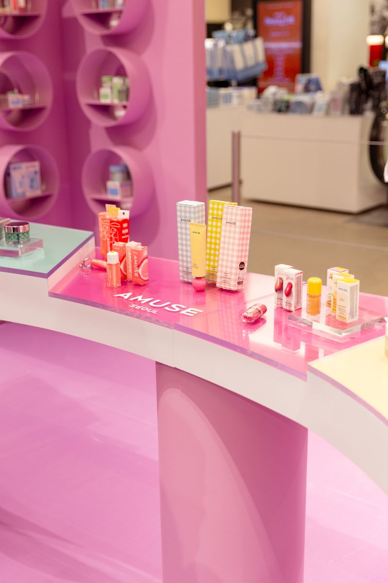 Pink K-Beauty Clubhouse product-discovery installation, photograph 3
